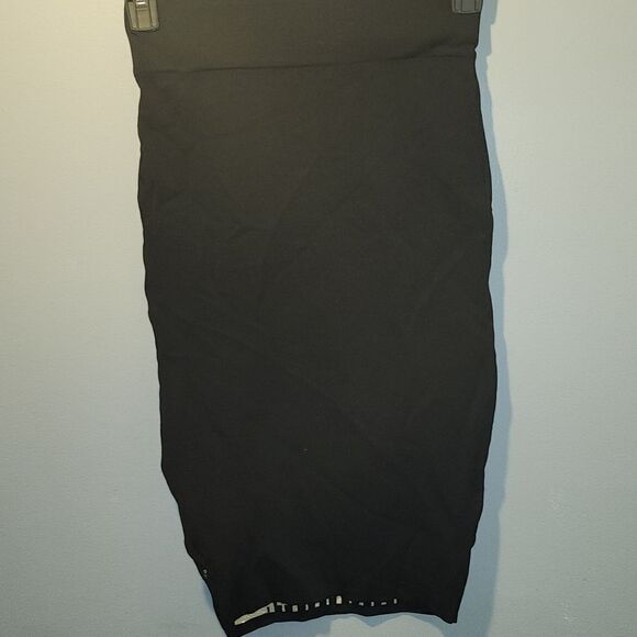 XOXO SKIRT  - Picture 3 of 4